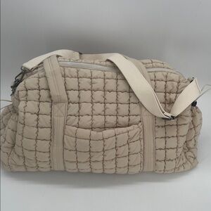 Quilted Weekender Travel/Duffel Bag Cream Color Detachable Strap